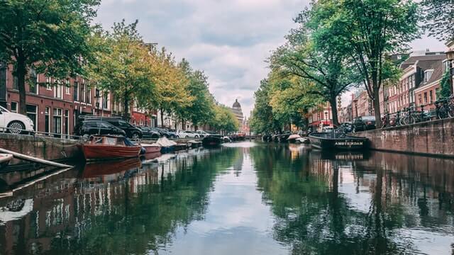 Amsterdam travel, flight, tours deals