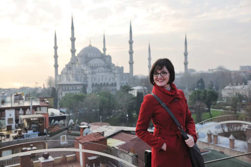 vecteezy woman visit ancient istambul in turkey 10697607