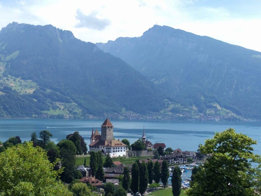 Recommending Experiences in Interlaken: Natural Beauty, Local Cuisine and Adventurous Activities