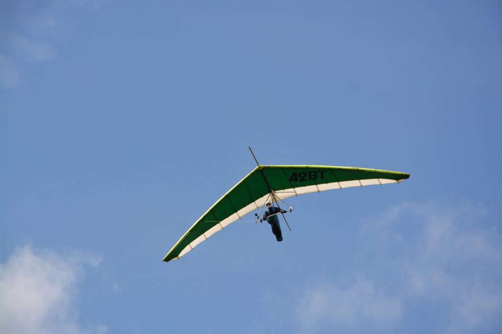 Paragliding vs Hang Gliding